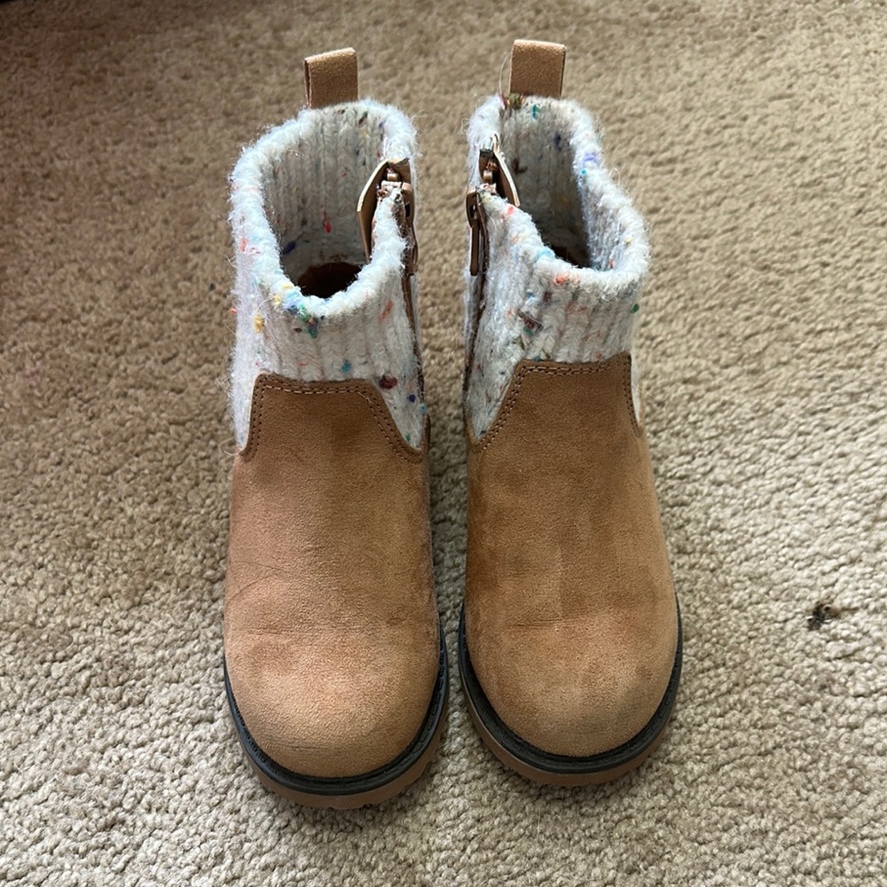 Cat & Jack size 9 boots